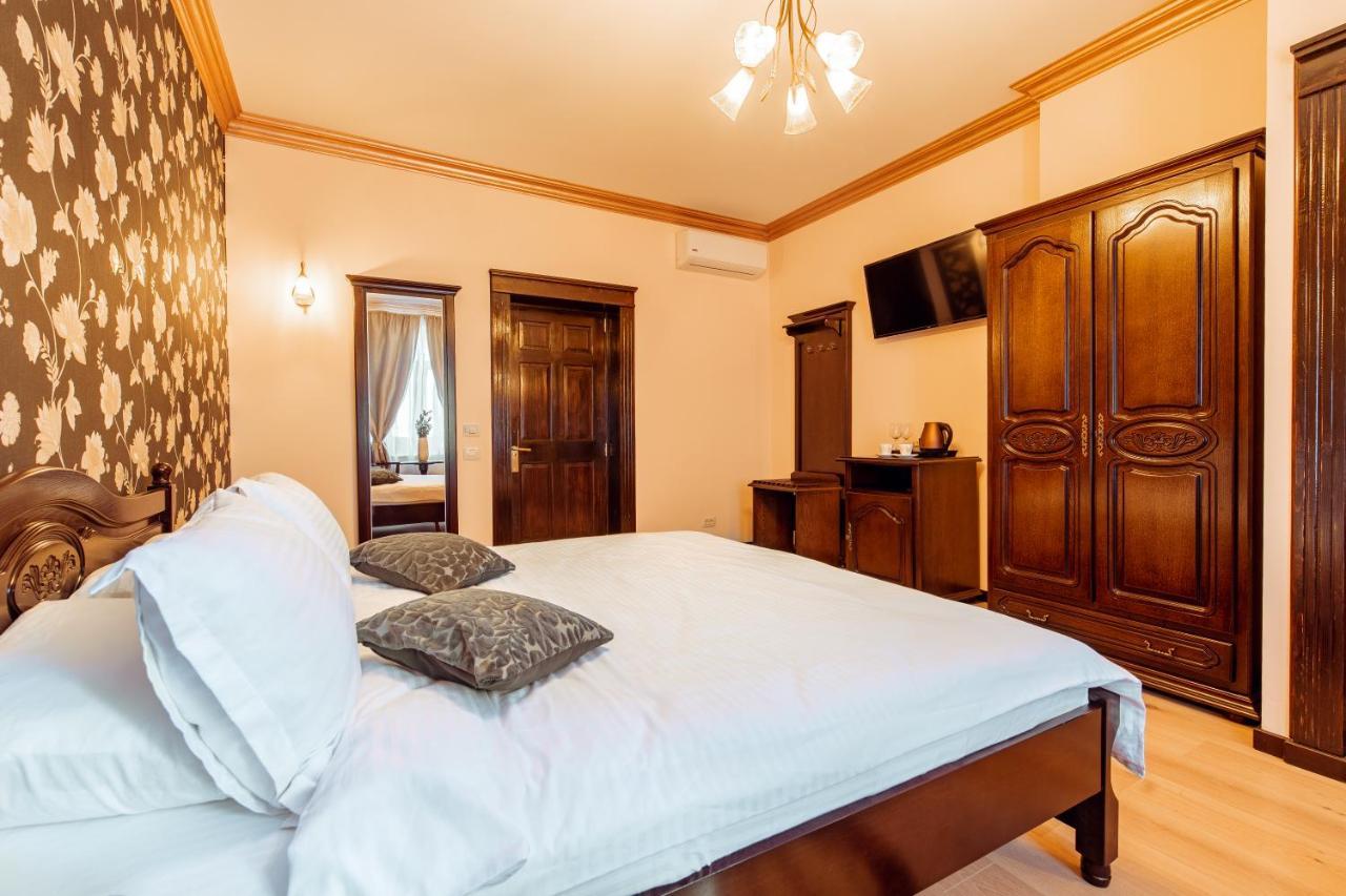 Vila Genia Câmpulung Moldovenesc Екстериор снимка
